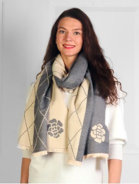 Diamond & Flower Print Blanket Scarf 